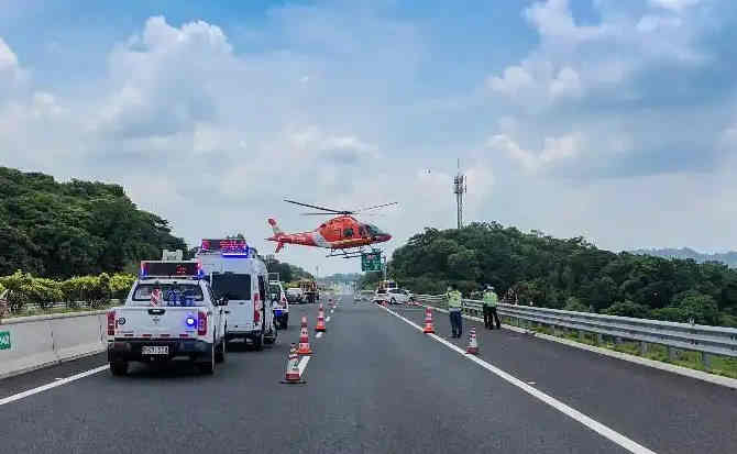 竹山高速公路汽车救援案例